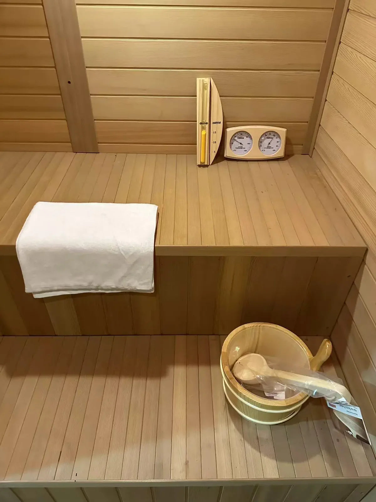 6 Person Outdoor Barrel Sauna with Front Porch