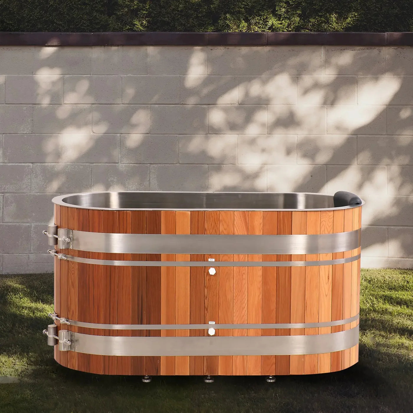 U-Shaped Red Cedar Ice Bath Tub