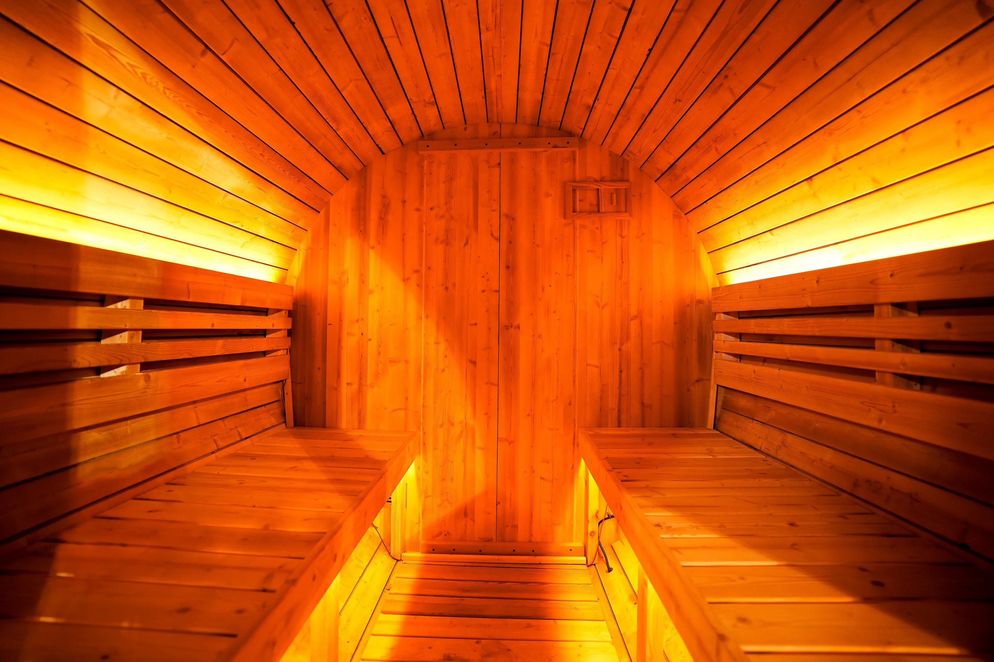 4 Person Black Traditional Barrel Steam Sauna