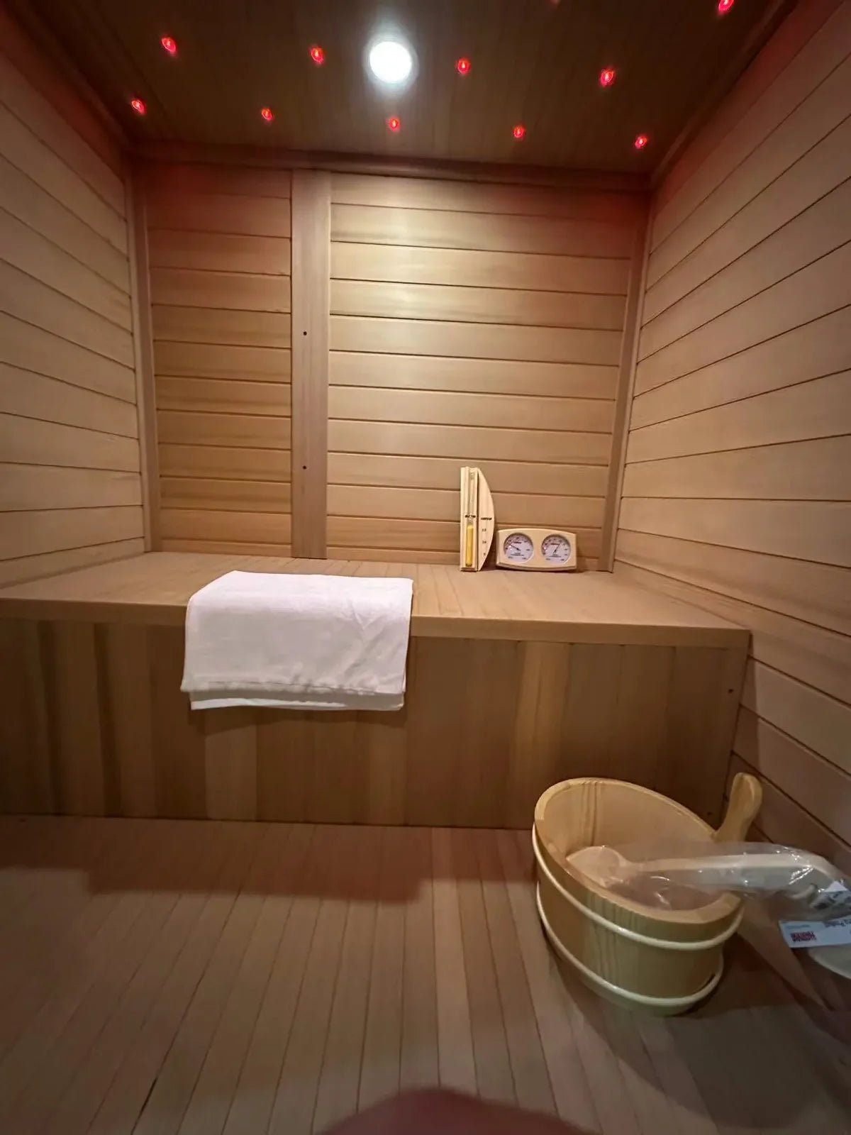 New Luxury High-End Black Square Outdoor Sauna (luxury outdoor sauna)